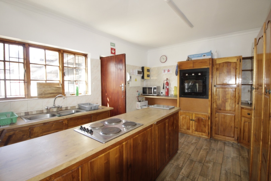 6 Bedroom Property for Sale in Ferreira Town Eastern Cape